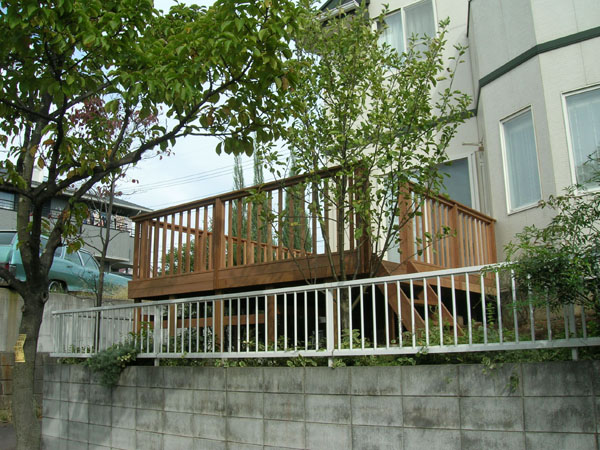 神奈川県横浜市南区 K邸 腐ったウッドデッキはハードウッドでリニューアルでリフレッシュ
