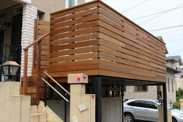 神奈川県横浜市青葉区 A邸 お庭とは別の新たなスペースを作る鉄骨下地のカーポートウッドデッキ