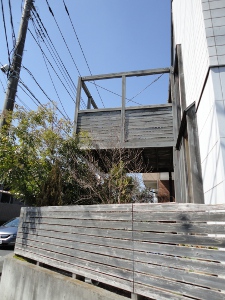 神奈川県横浜市 Ｙ邸 スカイデッキの2Fバルコニーと新設ウッドフェンス
