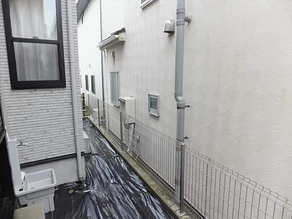 東京都三鷹市 S邸 ネットフェンスを取り外し敷地いっぱいまで広げた目隠しプライベートガーデンデッキ