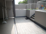 神奈川県横浜市栄区 M邸 マンション1階 専用庭はウッドデッキで快適空間へ