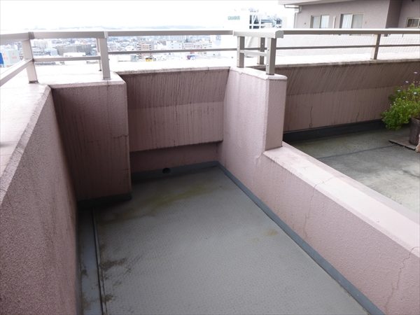 東京都立川市 T邸 大規模修繕を終えた高層マンションのルーフバルコニーをLED照明で幻想的なバルコニーに