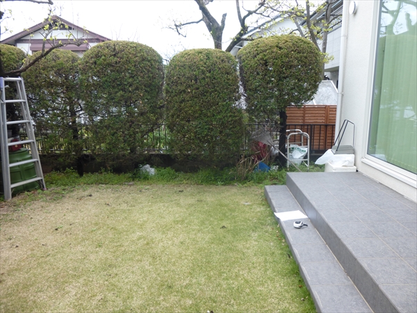 神奈川県川崎市麻生区 N邸 二世帯住宅のお庭に、プライベートな空間を。ウッドデッキとウッドフェンスがお客様のご要望をかなえます！