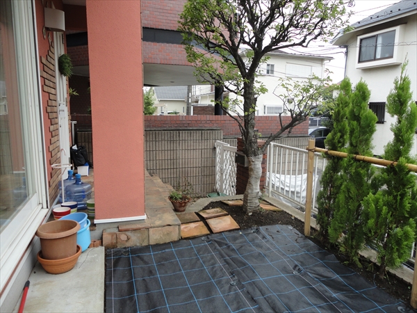 東京都大田区 K邸 シンプルな中にこだわりを。少しはね出しメリハリの利いたウッドデッキで昼夜問わず楽しめるお庭にリニューアル