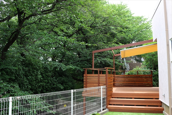 神奈川県川崎市麻生区 S邸 傷んだデッキの造り替え。週末には数家族が集う四季を感じるウッドデッキ