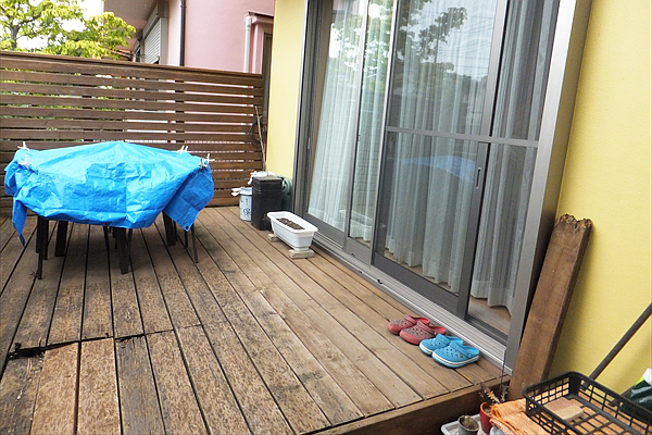 東京都東久留米市 U邸 夏に向けてウッドデッキを広々リニューアル。あっという間の完成にお庭が再び憩いの場所に