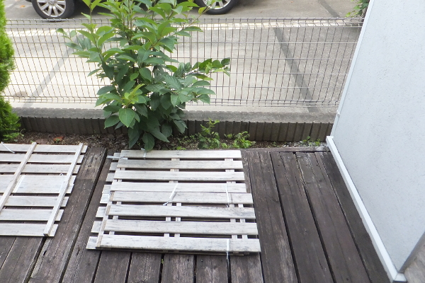神奈川県横浜市都筑区 S邸 古くなり腐ったデッキはまさに粗大ごみ！？ハードウッドで生まれ変わる安心我が家