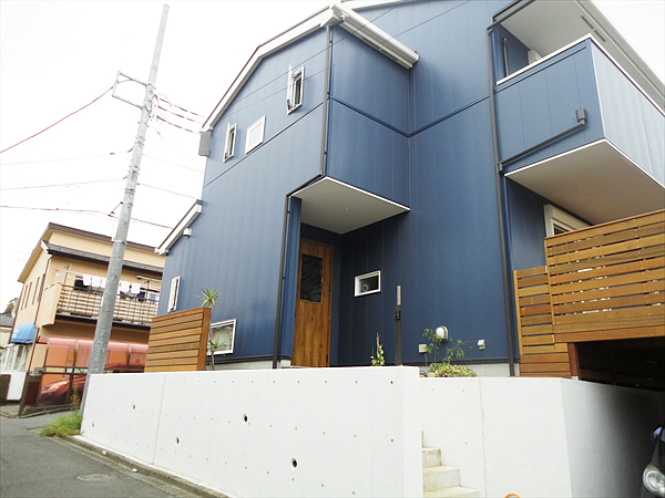神奈川県川崎市 N邸 必要な場所に必要なスペースを。駐車場上スカイデッキ。