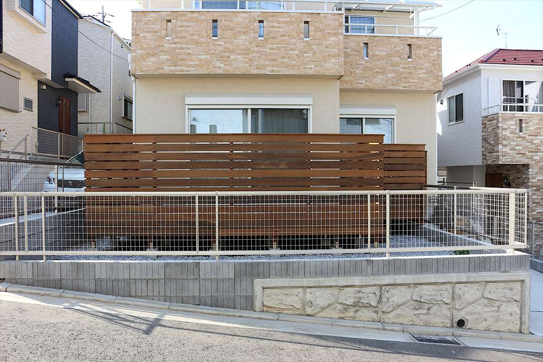 神奈川県横浜市港北区 K邸　ご新築にプライベートウッドデッキ！二期工事で完成した理想の空間
