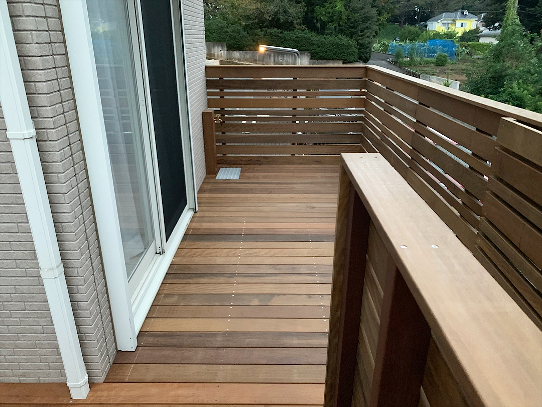 東京都町田市 I邸 スモールデッキと階段付きデッキ、お庭のサイズに合わせた理想のウッドデッキ