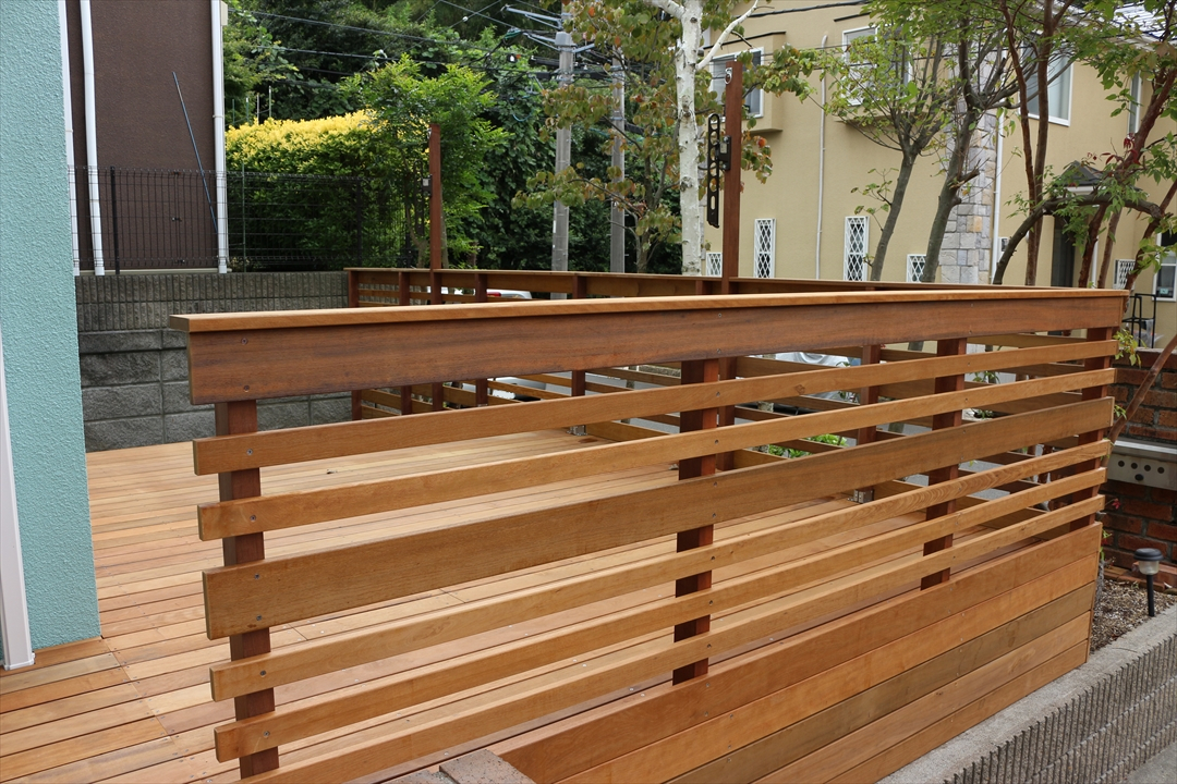 神奈川県川崎市麻生区 H邸 外壁塗装のタイミングでウッドデッキの作り替え。別荘のような開放的なテラスの完成