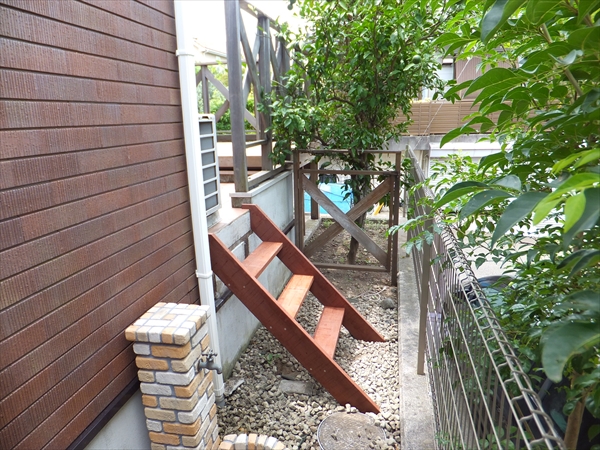 神奈川県横浜市青葉区 N邸 裸足で過ごせるウッドデッキ 10年前に施工したイペデッキも高圧洗浄で美しさを取り戻す