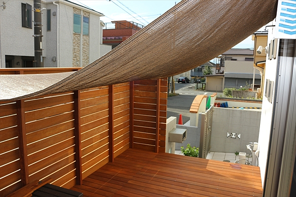 神奈川県横浜市戸塚区 O邸 オールウリンのウッドデッキ アルミフェンスを撤去し木製ハイフェンスにグレードUP！