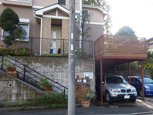 神奈川県横浜市戸塚区 F邸 駐車場上のスカイデッキから裏庭までトータルデザイン。