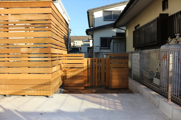 神奈川県横浜市瀬谷区 S邸 間延びしがちな広いお庭へ メリハリ感あるプライベートウッド空間