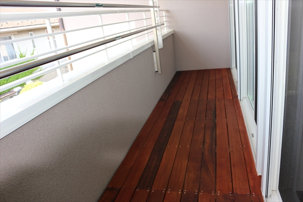 神奈川県藤沢市 A邸 1Fと2F、お部屋のフローリング色にあわせウッドデッキをオイル施工！