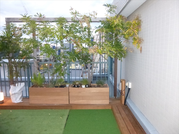 東京都港区 N邸 ウッドデッキもお引越し！ ウォーターフロントのルーフバルコニーで癒しの空間を愉しむ
