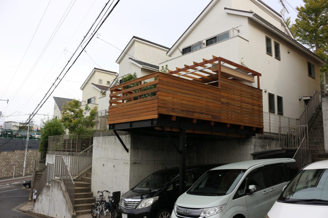神奈川県川崎市麻生区 K邸 駐車場の上を有効利用。今まで使えなかった空間を鉄骨下地でしっかりと