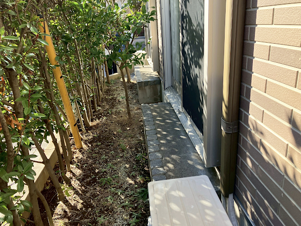 【 草加市 一戸建て庭 ウッドデッキ】before_01