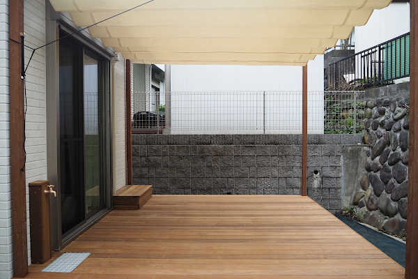 【青葉区 一戸建て庭 ウッドデッキ】after_03