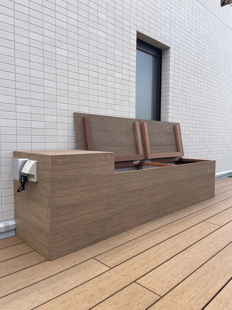 【川崎市高津区 マンションルーフバルコニー 樹脂木デッキ 】after_06