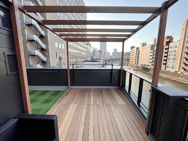 【中央区 一戸建て屋上 ウッドデッキ】A1