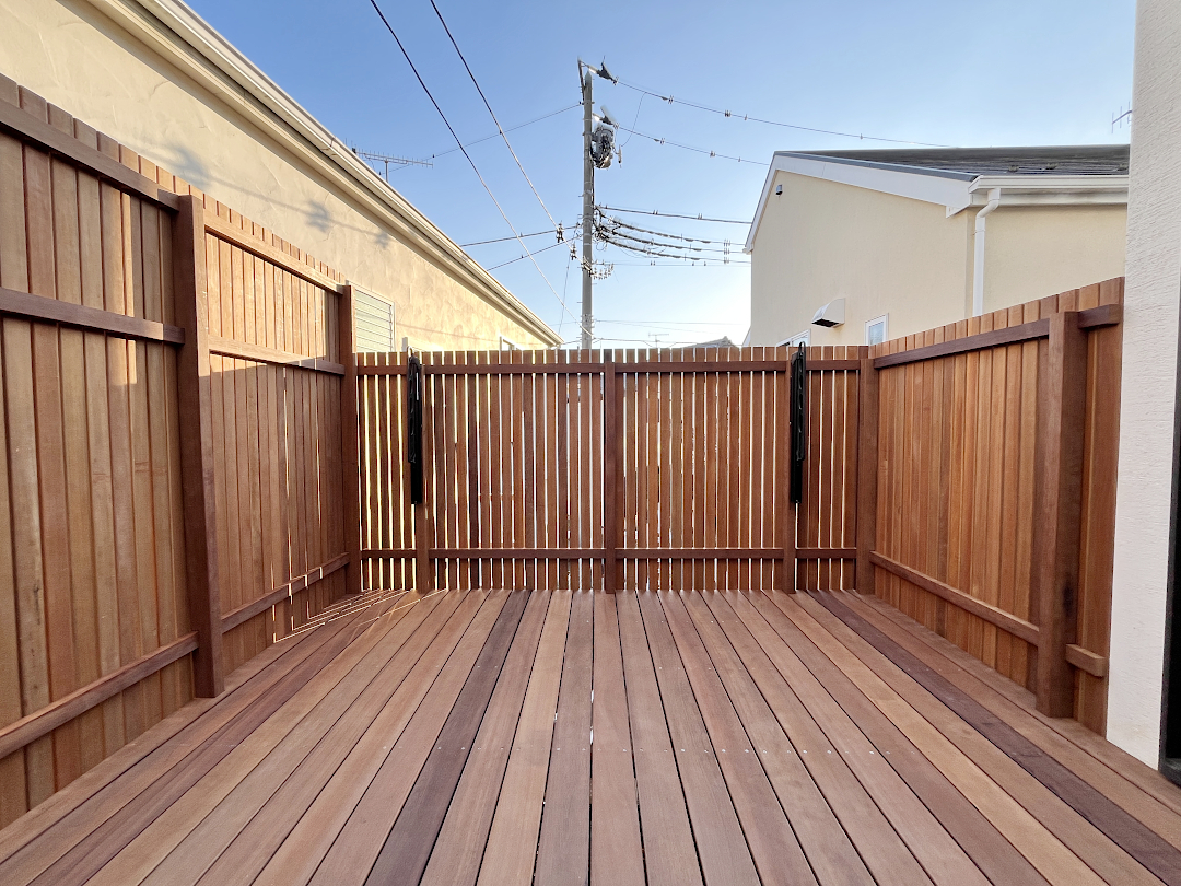 【茅ヶ崎市 一戸建て庭 ハイデッキ】B2