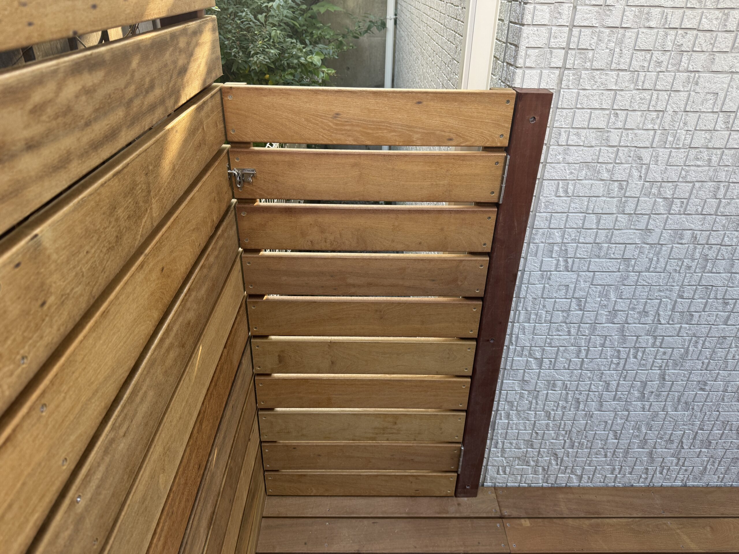 【茅ヶ崎市 一戸建て庭 ウッドデッキ】after_03