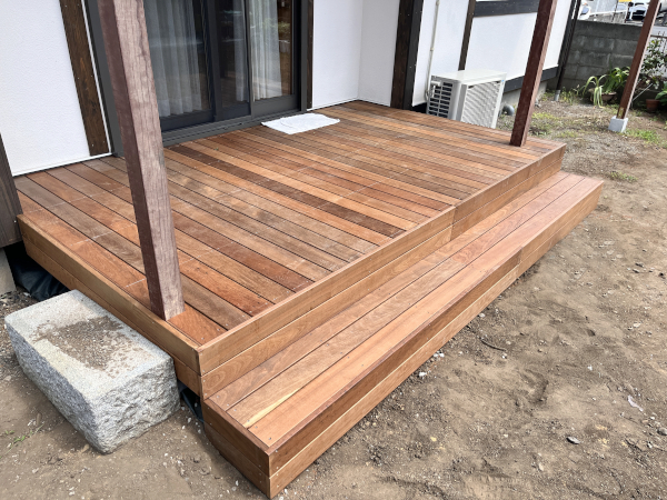 【相模原市  一戸建て庭・バルコニー ウッドデッキ】B1