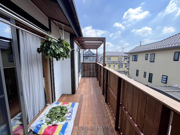 【相模原市  一戸建て庭・バルコニー ウッドデッキ】C