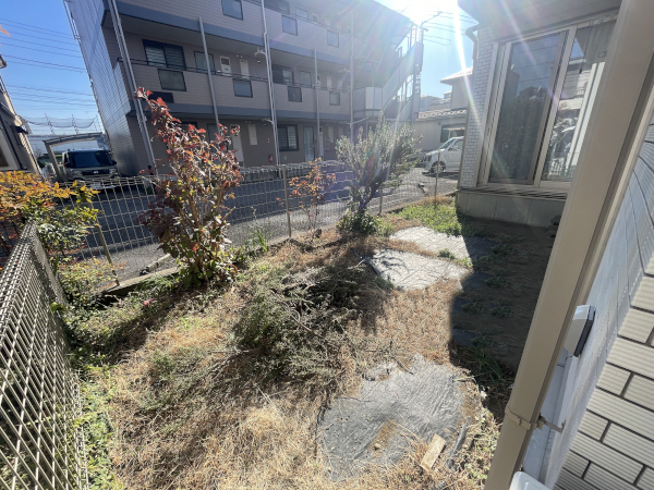 【中原区 一戸建て庭 ウッドデッキ】before_01