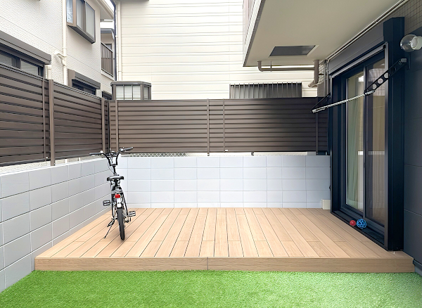 【中原区 マンション専用庭 樹脂木デッキ】after_03