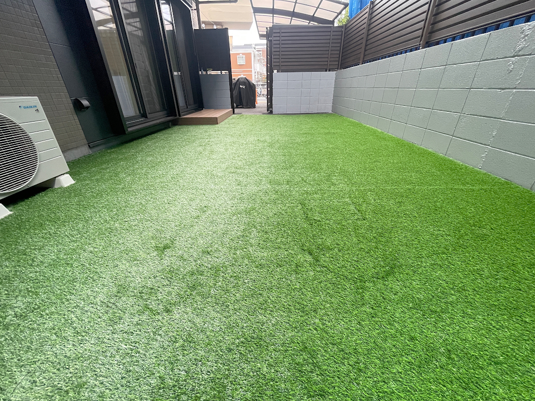 【中原区 マンション専用庭 樹脂木デッキ】after_04