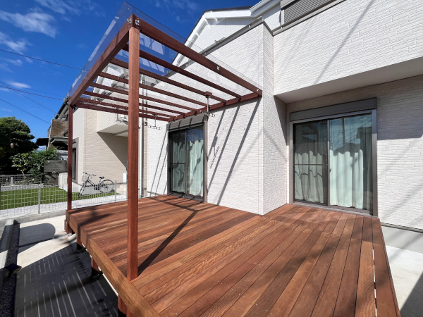 【瀬谷区 一戸建て庭 ウッドデッキ】A1