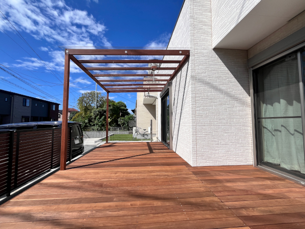 【瀬谷区 一戸建て庭 ウッドデッキ】B1