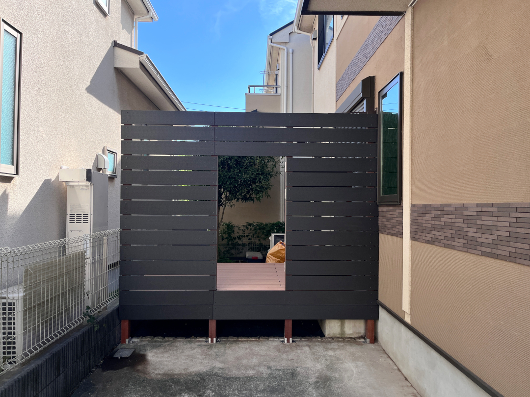 【多摩区 一戸建て庭 ウッドデッキ】A2