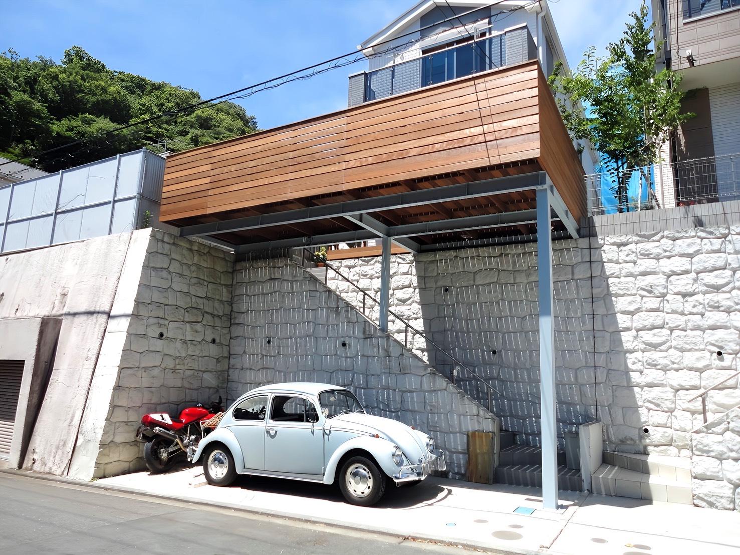 施工後の車庫上ウッドデッキ