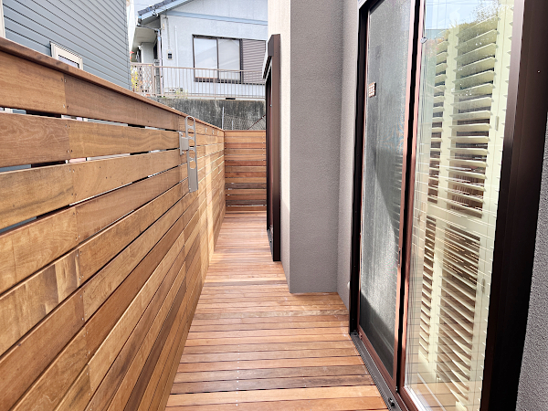 【横浜市港南区 一戸建て庭 ウッドデッキ】A1