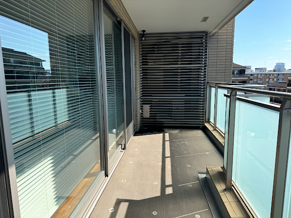 【渋谷区 マンションベランダ ウッドデッキ】before_02