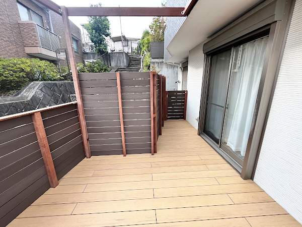【川崎市麻生区 傾斜地 ハイデッキ】