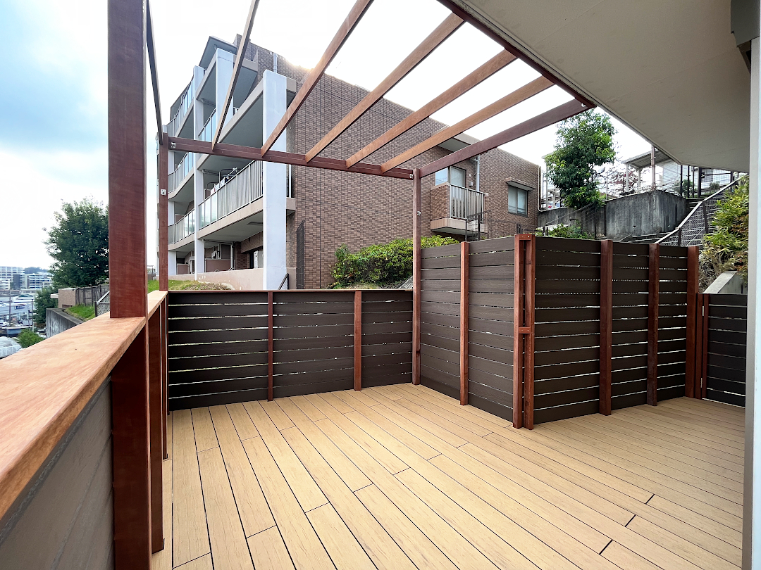 【川崎市麻生区 傾斜地 ハイデッキ】