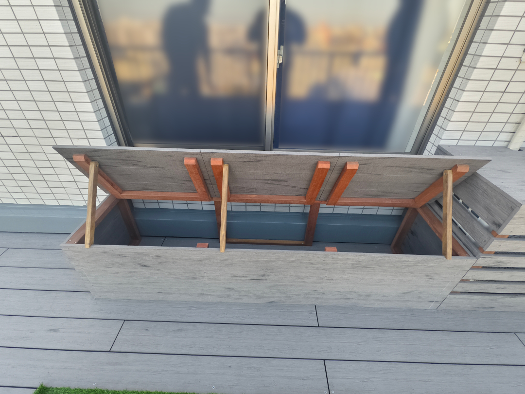 【江戸川区 マンションルーフバルコニー 樹脂木デッキ】after_02