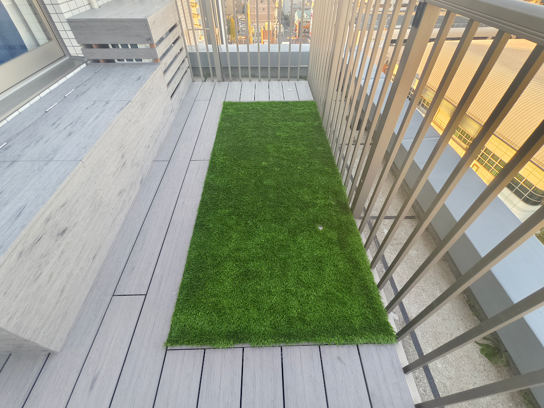 【江戸川区 マンションルーフバルコニー 樹脂木デッキ】after_04