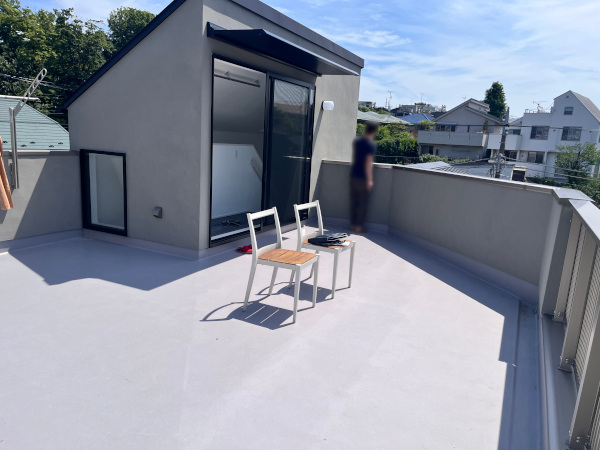 【 世田谷区 一戸建て屋上 ウッドデッキ】B