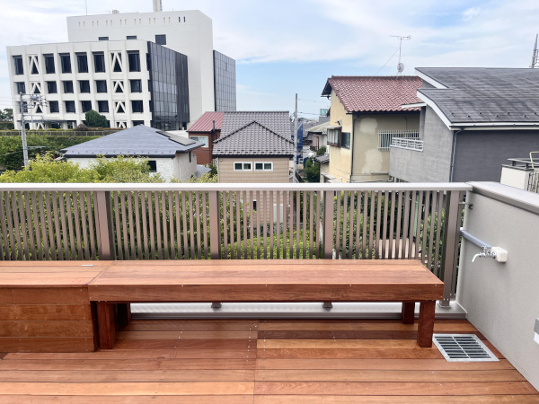 【 世田谷区 一戸建て屋上 ウッドデッキ】C3