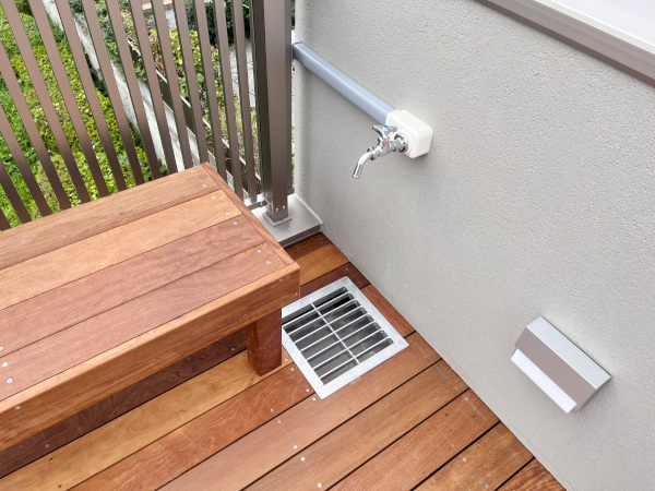 【 世田谷区 一戸建て屋上 ウッドデッキ】C4