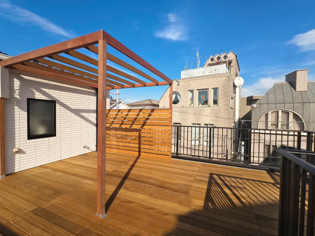 【世田谷区 一戸建て屋上 ウッドデッキ】after_01