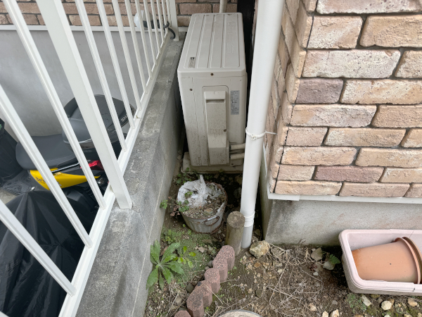 【 鎌倉市 一戸建て庭 ウッドデッキ】before_03