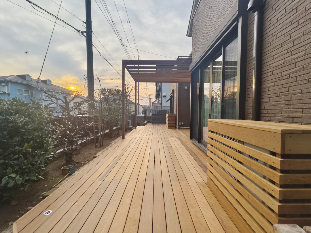 【都筑区 一戸建て庭 ウッドデッキ】after_01