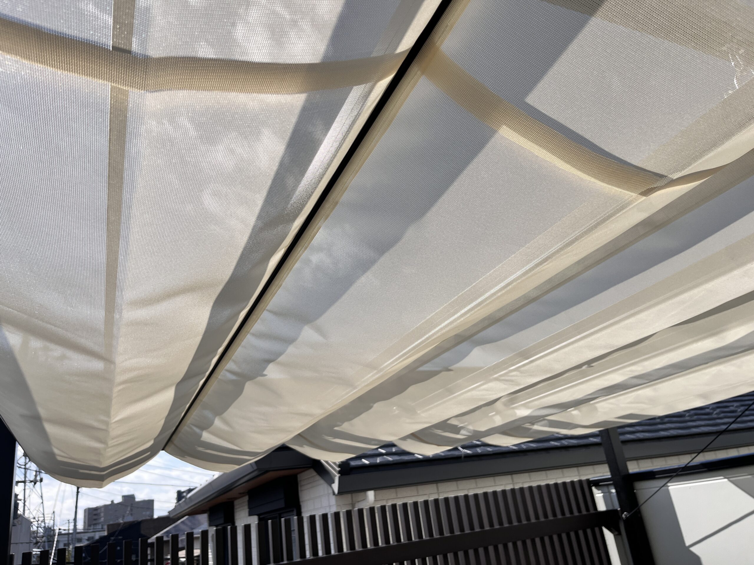 【練馬区 一戸建てバルコニー 樹脂木デッキ】B2